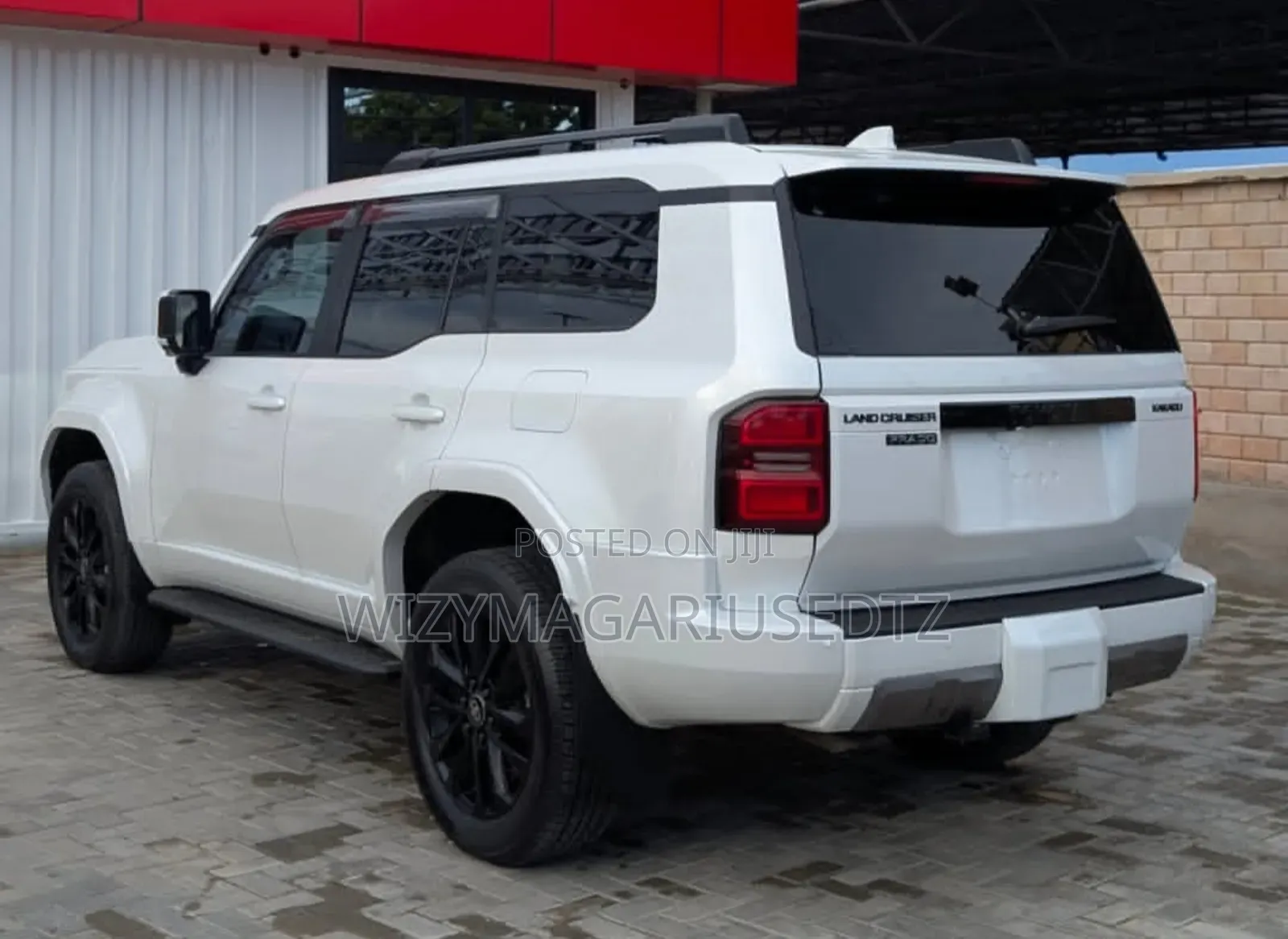 Toyota Land Cruiser Prado 2.8 2024 White