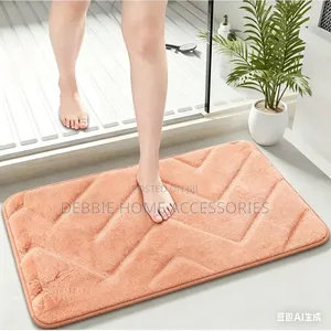 Chevron-Patterned Microfiber Bath Mat