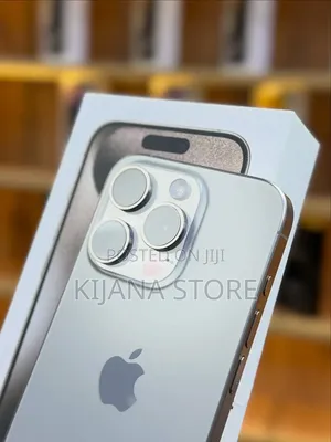 New Apple iPhone 15 Pro Max 256 GB Silver