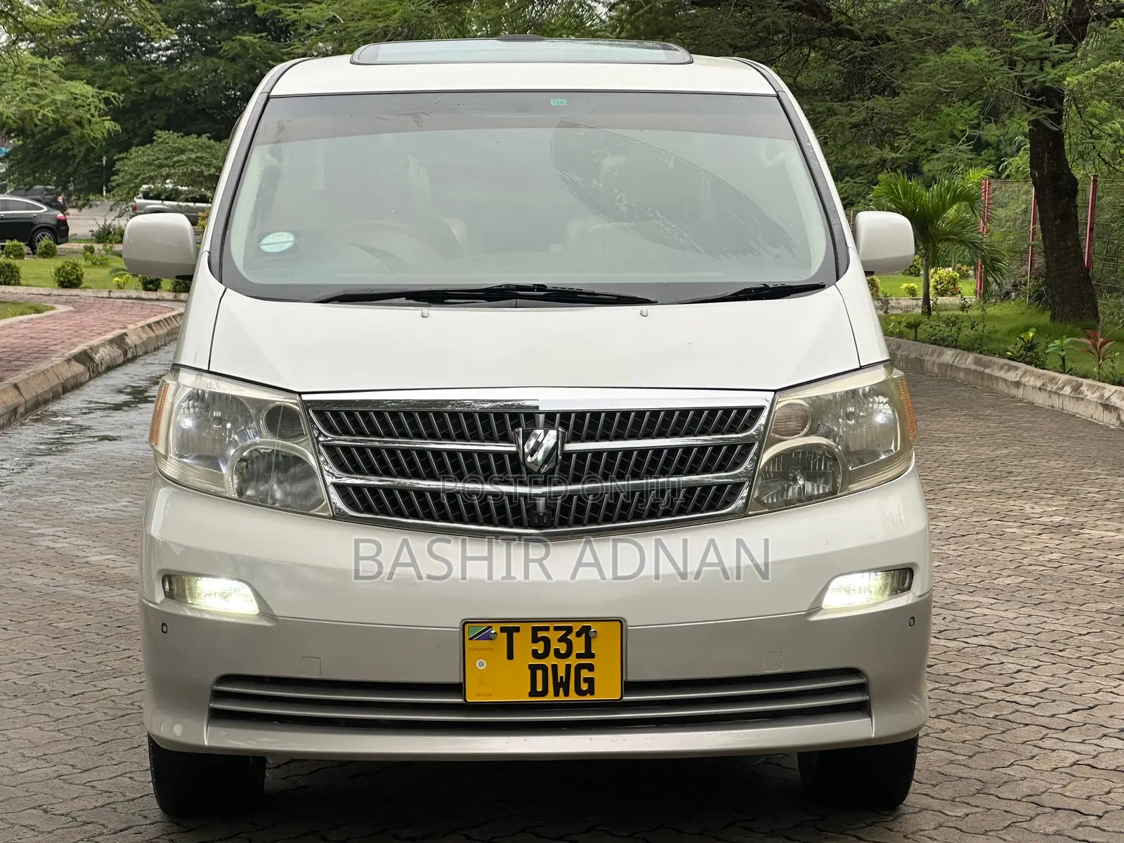 Toyota Alphard 3.0 Petrol FWD 2007 Silver