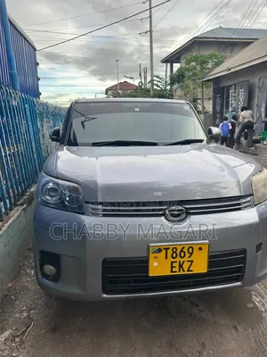 Toyota Corolla Rumion Hatchback 1.8 FWD 2009 Gray