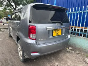 Toyota Corolla Rumion Hatchback 1.8 FWD 2009 Gray