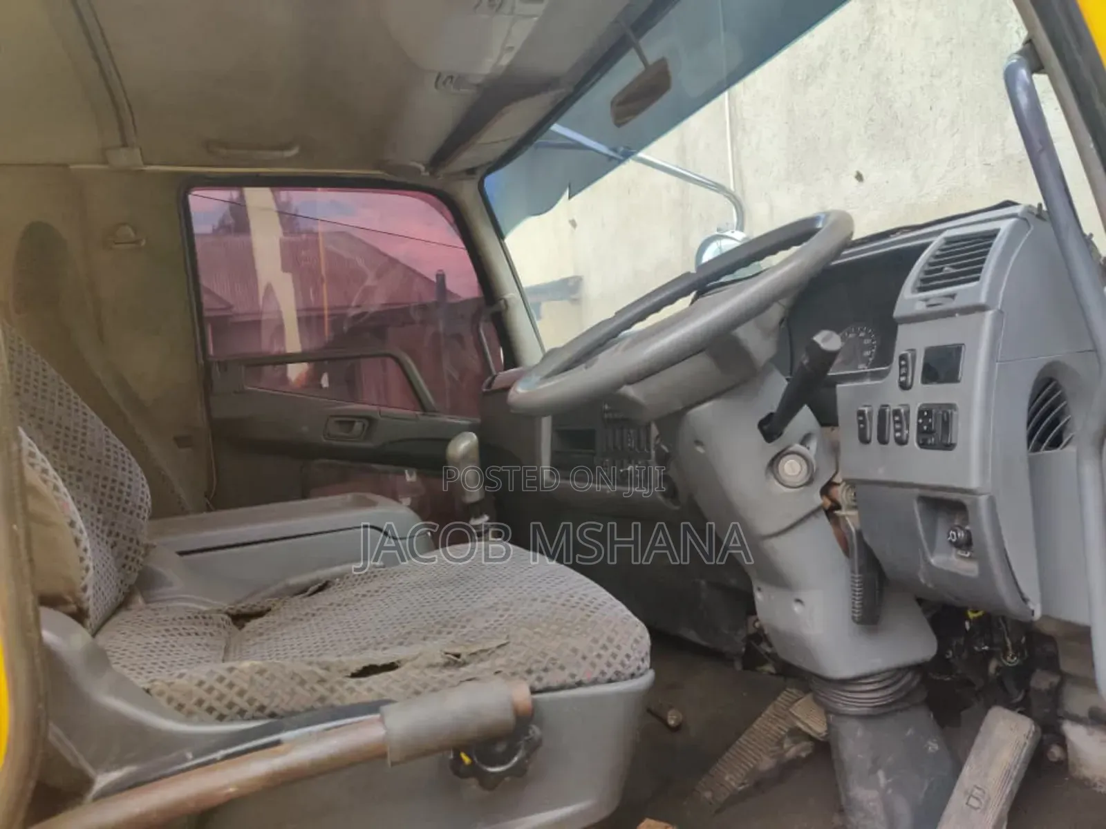 Fuso Tipa Engine 17