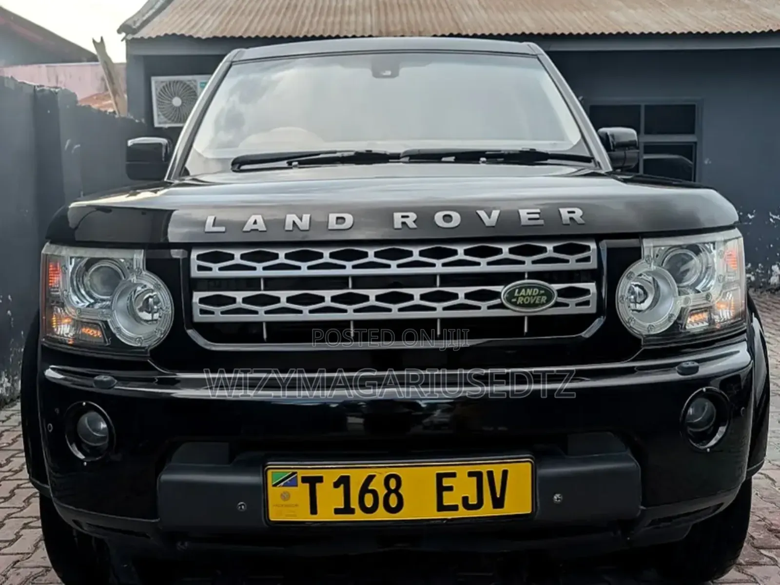Land Rover Discovery 2013 Matt Black