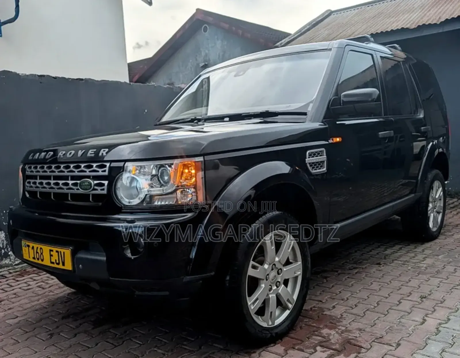 Land Rover Discovery 2013 Matt Black