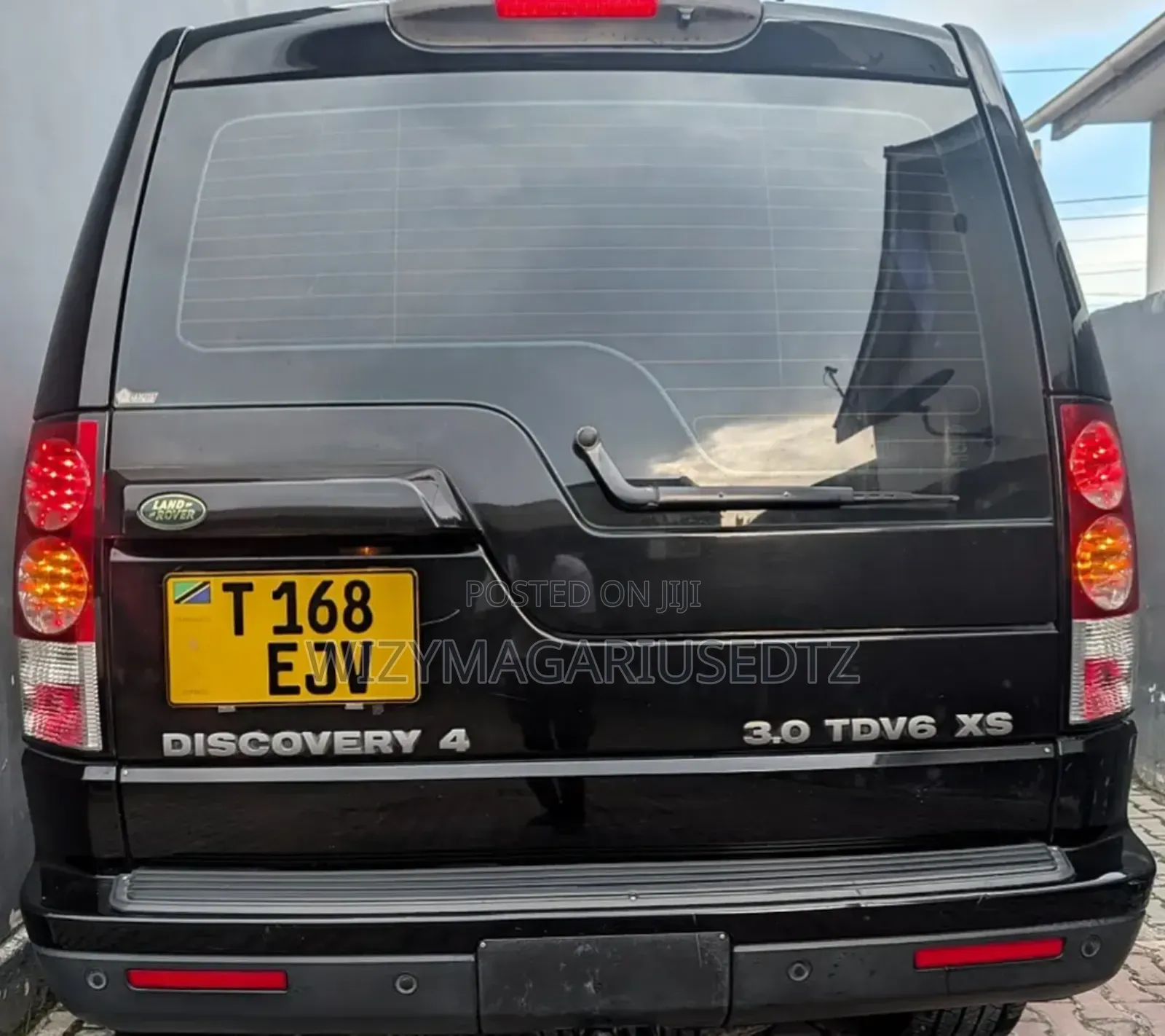 Land Rover Discovery 2013 Matt Black