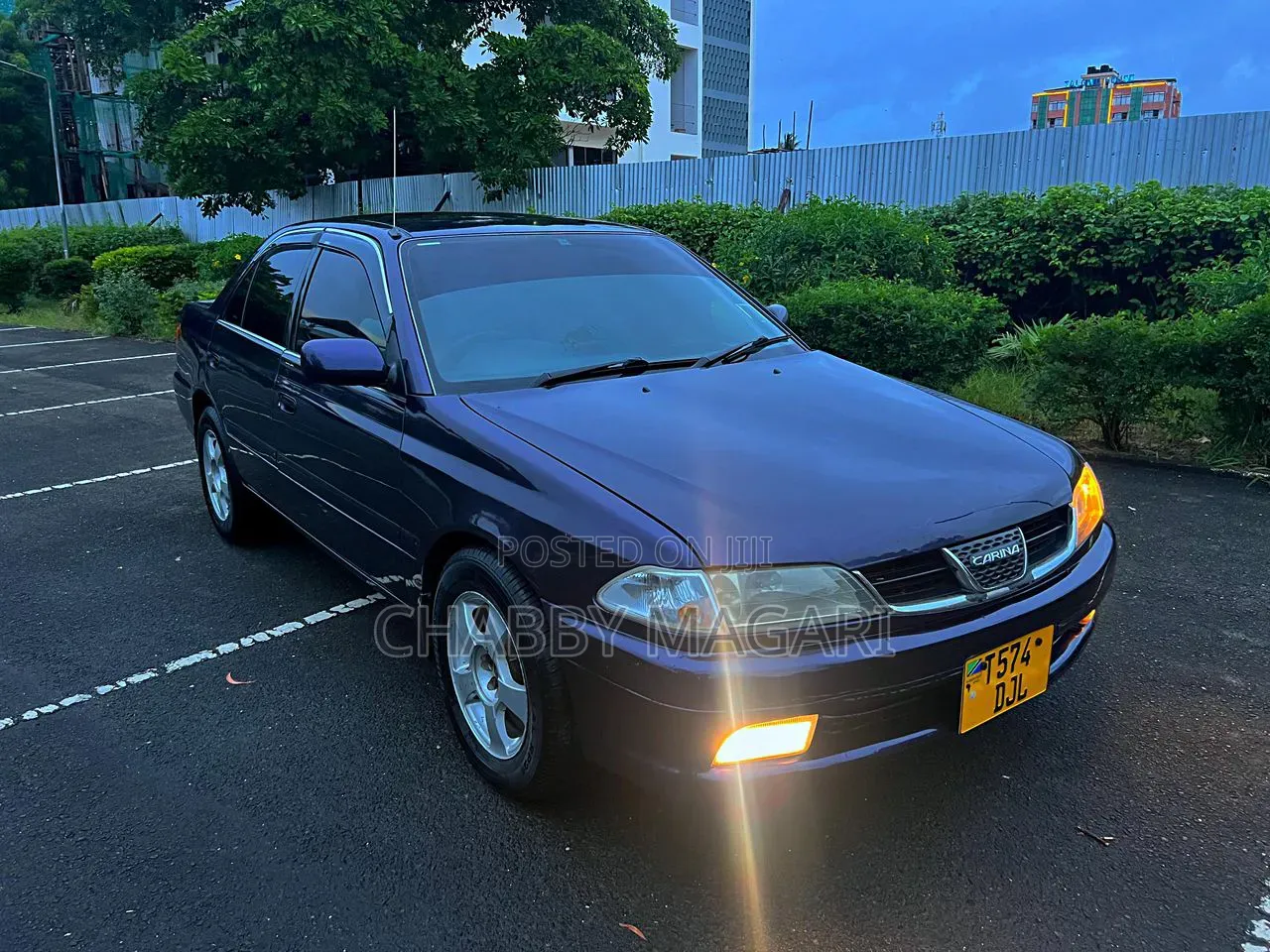 Toyota Carina 1.5 FWD Sedan 2000 Purple
