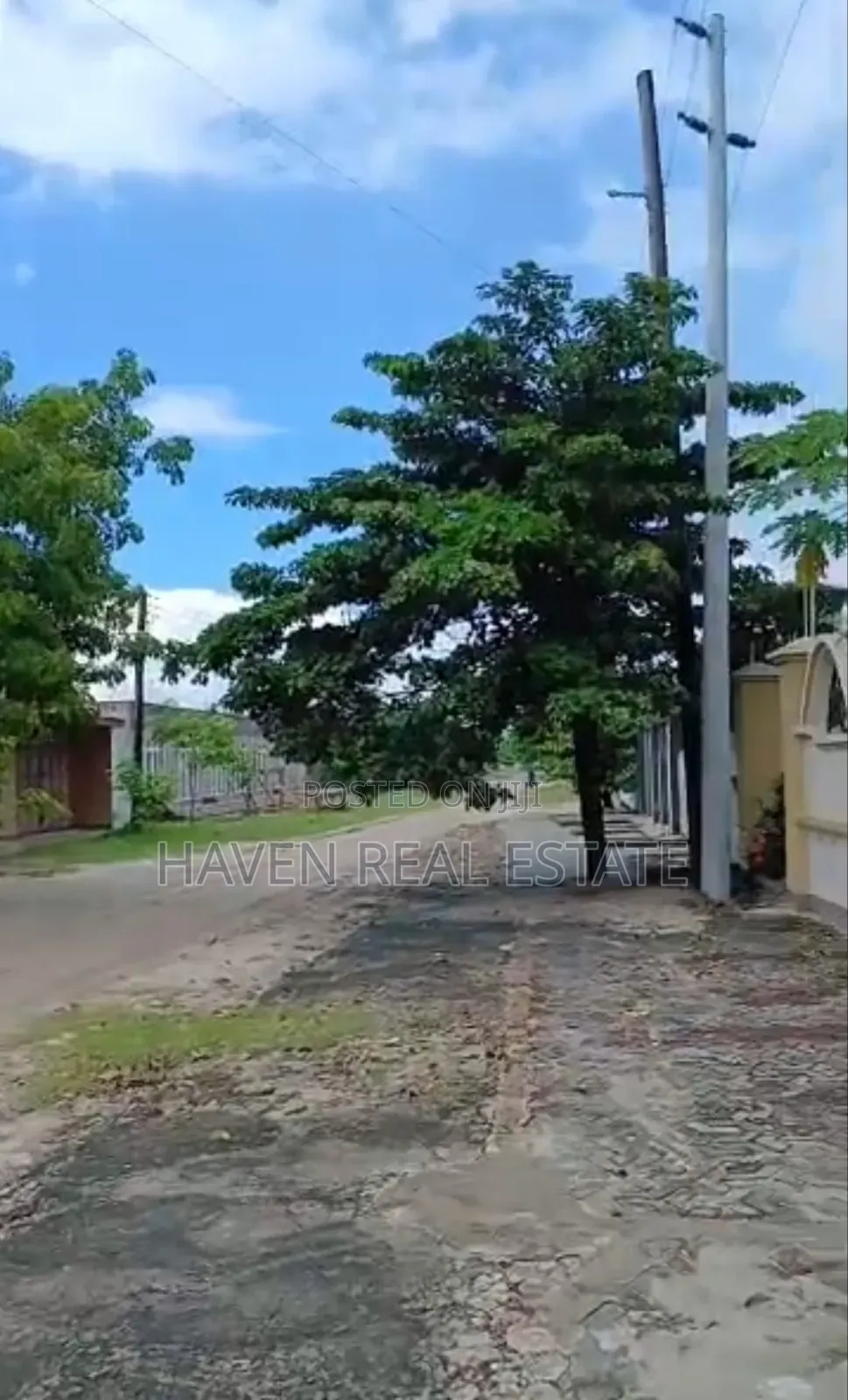 5bdrm House in Mtoni for sale