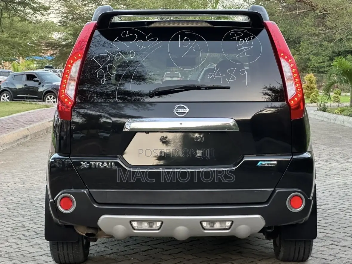 Nissan X-Trail 2.0 Diesel 2011 Black