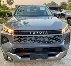 New Toyota Hilux 2025 Purple