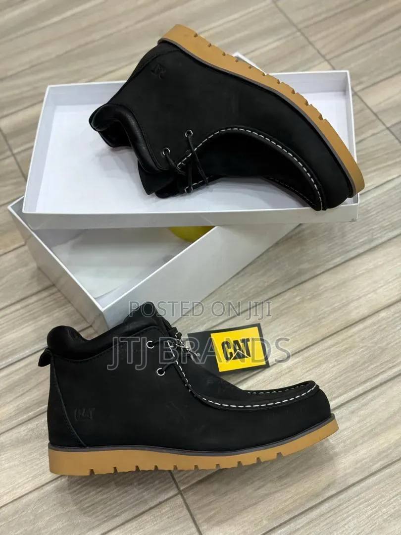 Za Ukweli Cat Boots