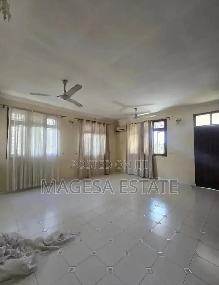 7bdrm House in Mikocheni for rent