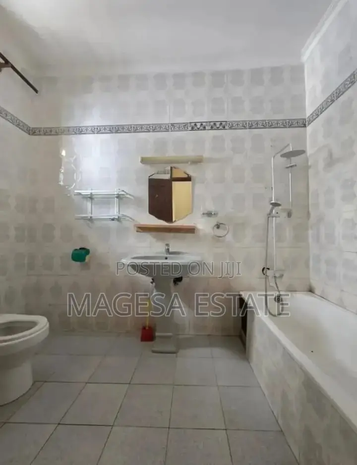 7bdrm House in Mikocheni for rent
