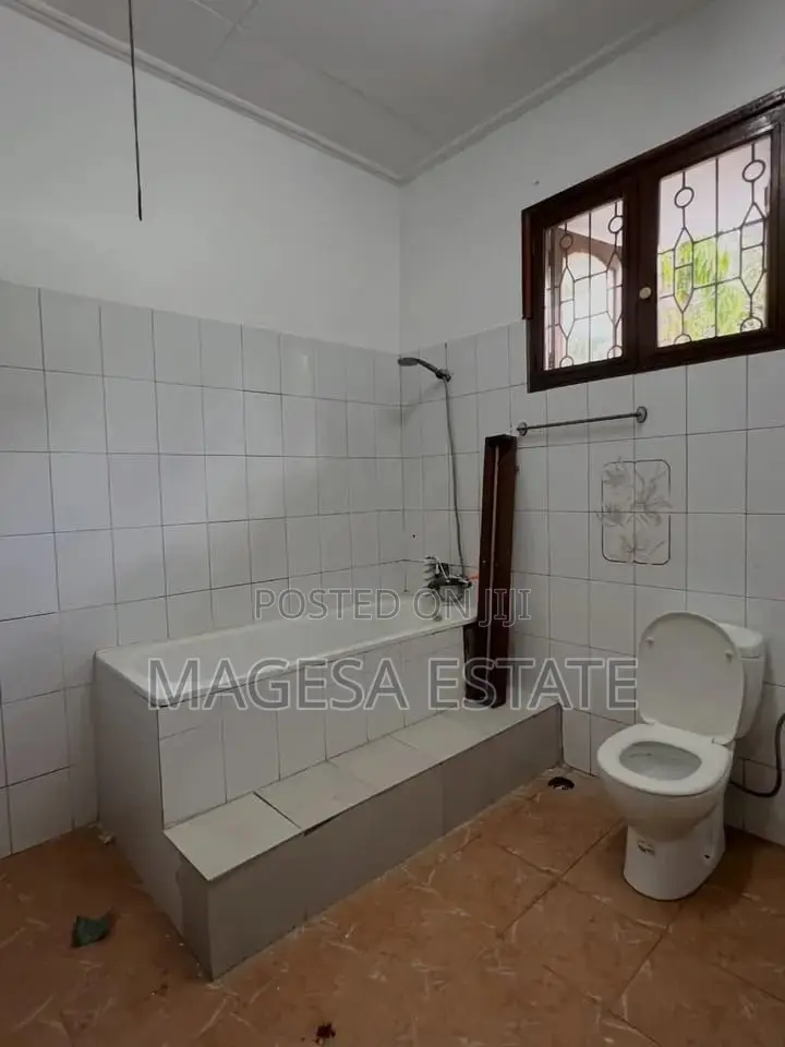 3bdrm House in Mikocheni for rent
