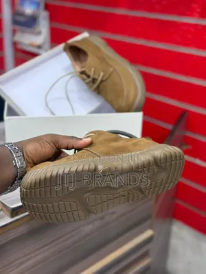 New Clarks in Surbab K/Koo