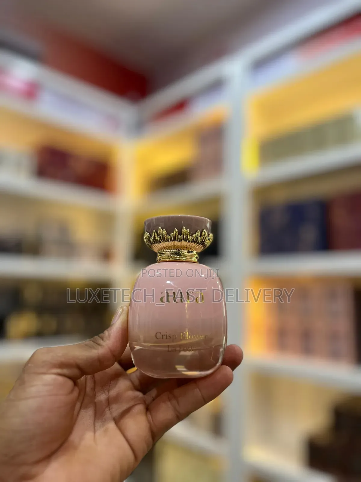 Aura Crisp Flower Perfume - Fresh, Feminine and Elegant for Women