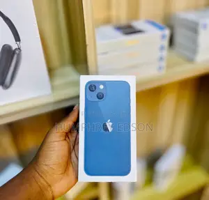 New Apple iPhone 13 128 GB Blue