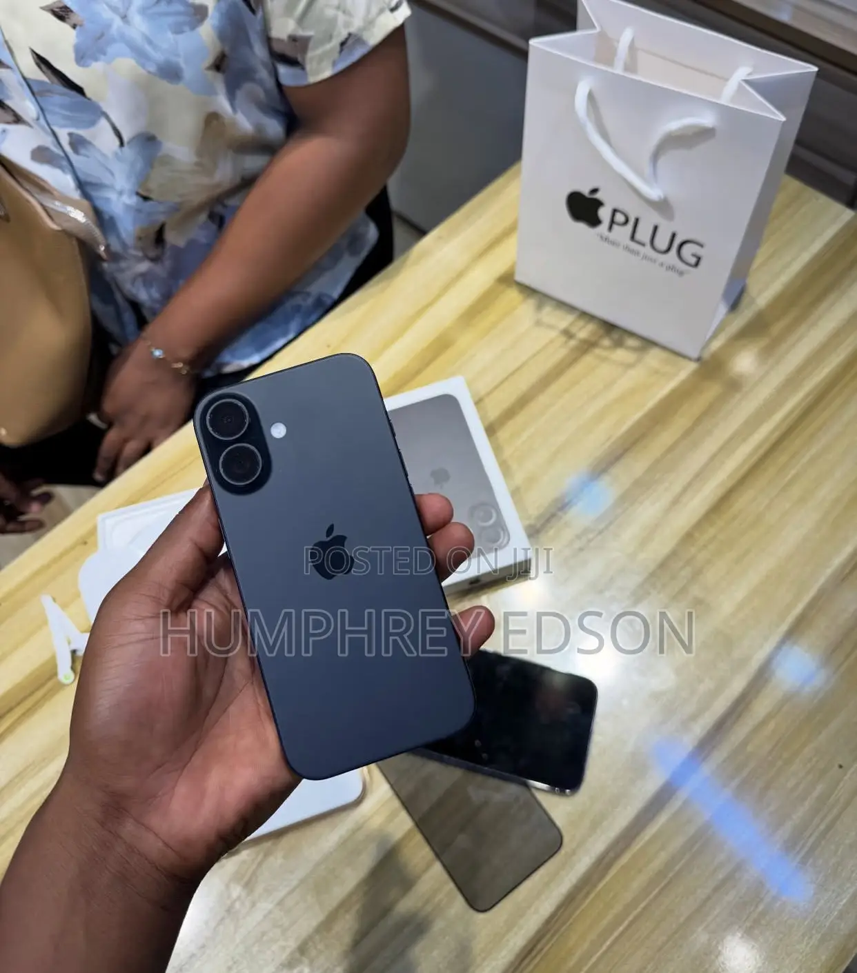 New Apple iPhone 16 256 GB Black