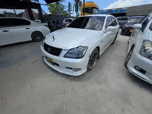 Toyota Crown 2006 Off white