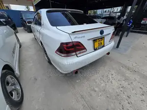 Toyota Crown 2006 Off white