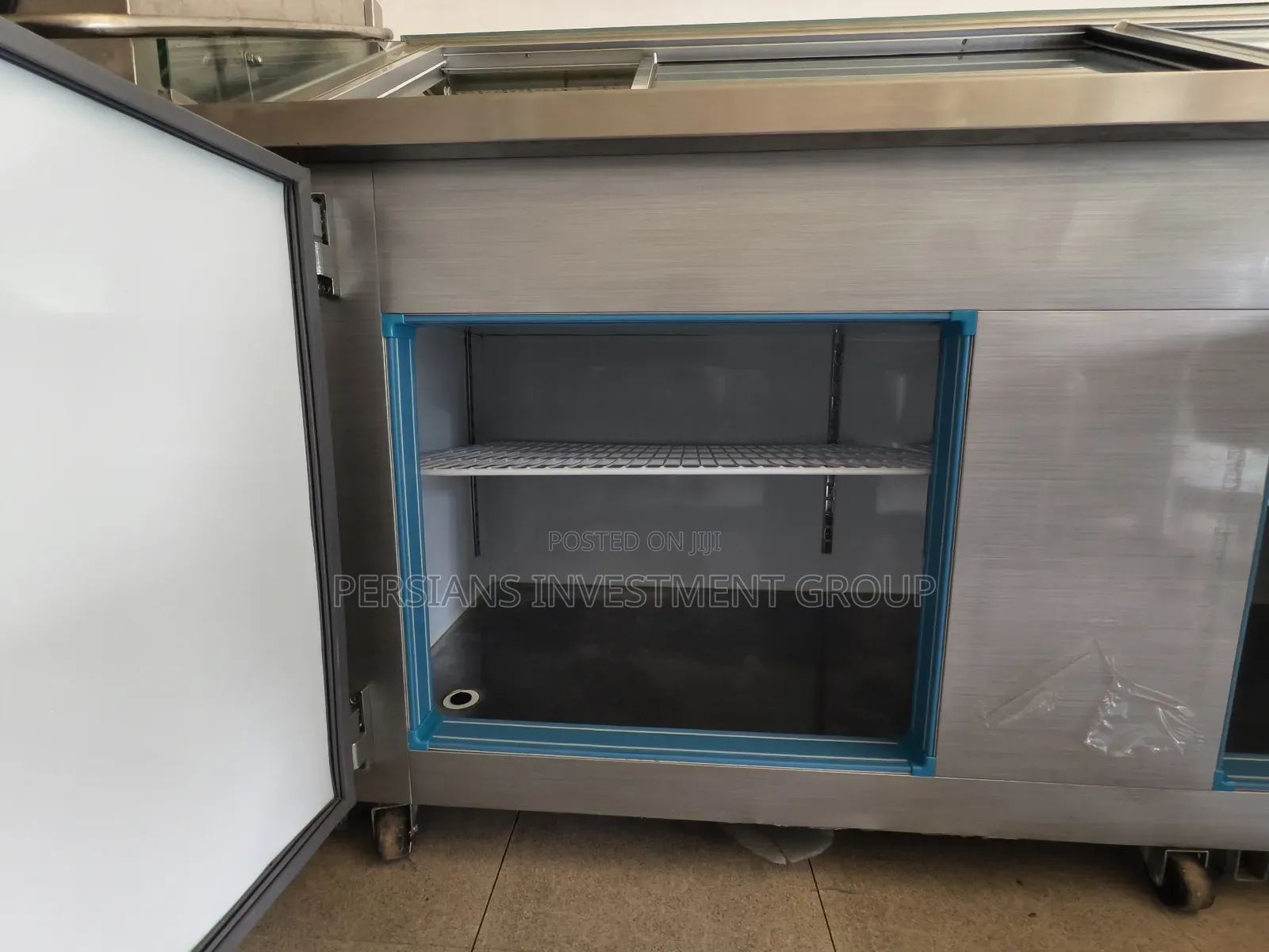Commercial Saladette and Sandwich Preparation Counter