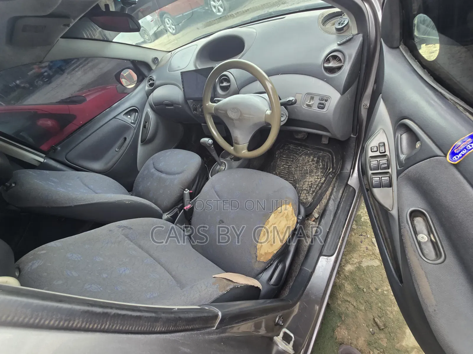 Toyota Vitz 2002 Ivory