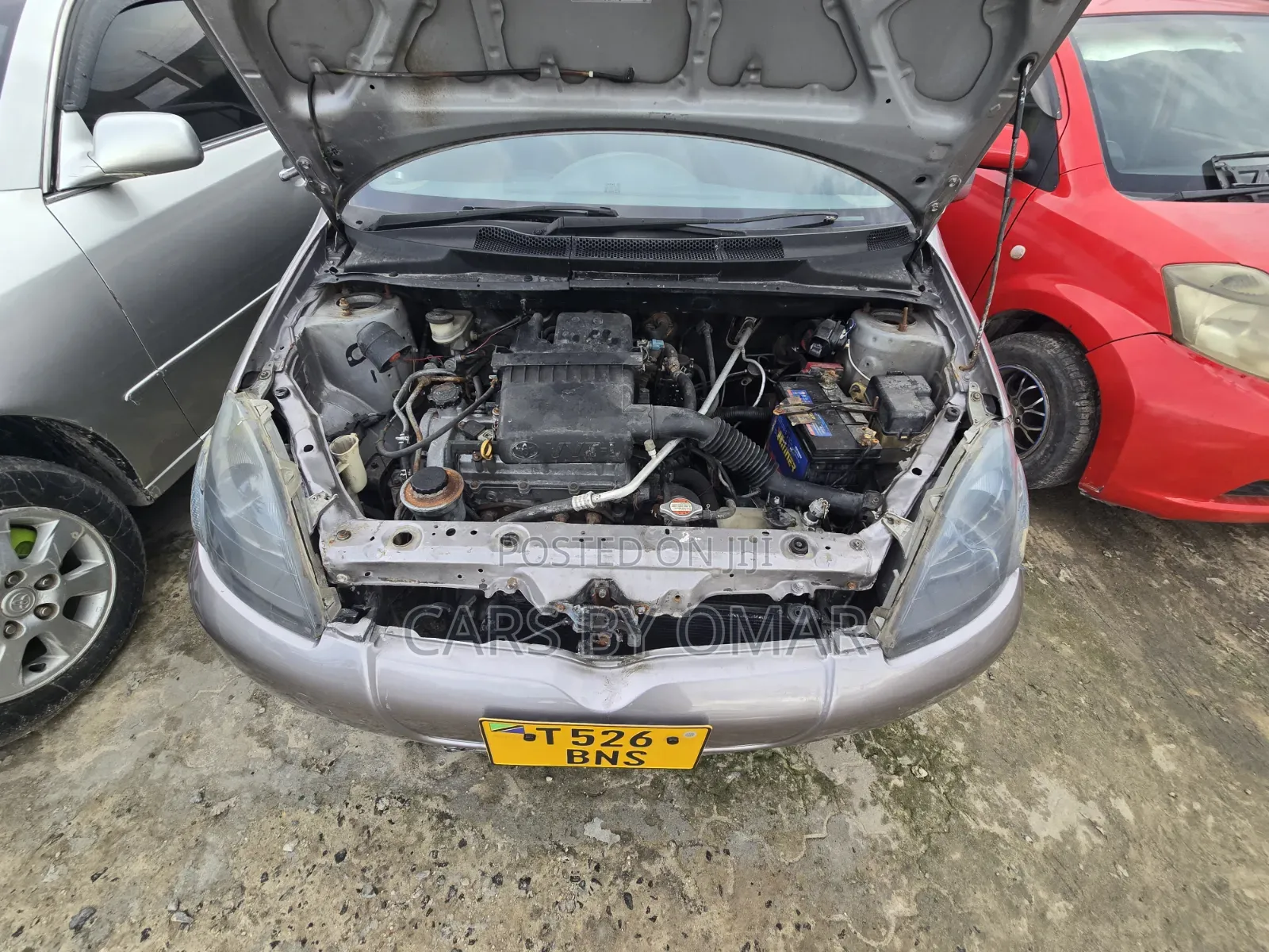 Toyota Vitz 2002 Ivory