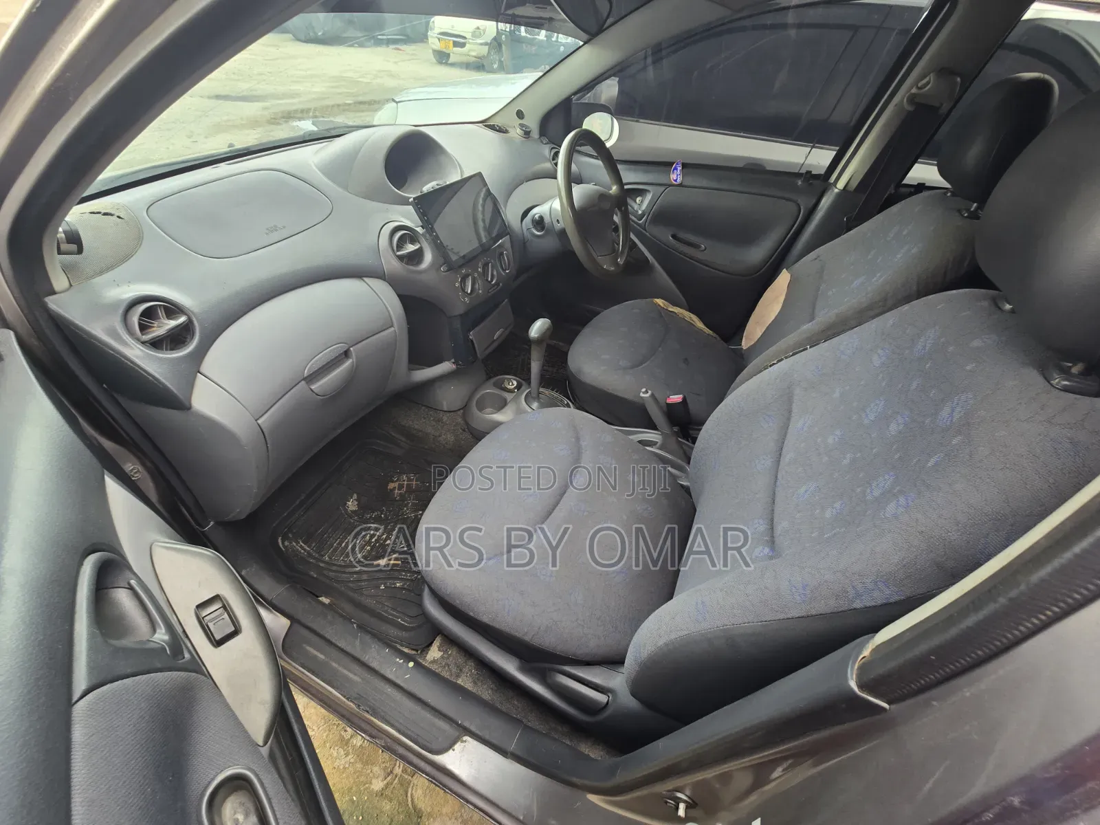 Toyota Vitz 2002 Ivory