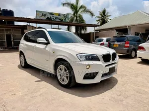 BMW X3 xDrive28i 4dr SUV AWD (2.0L 4cyl Turbo 8A) 2014 White
