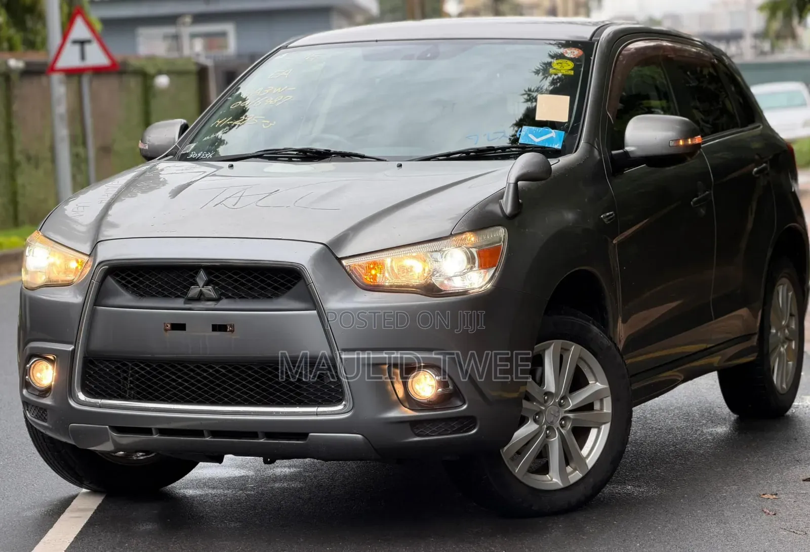 Mitsubishi RVR 2.0 2011 Gray