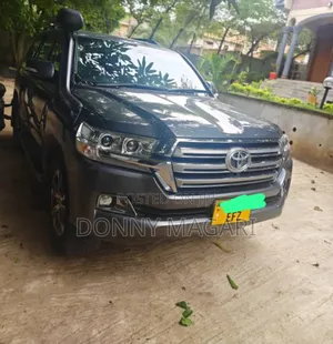 Toyota Land Cruiser 2014 Gray