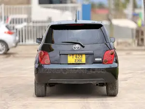 Toyota IST 2005 Black