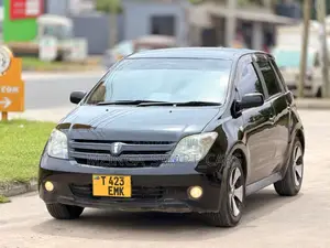 Toyota IST 2005 Black