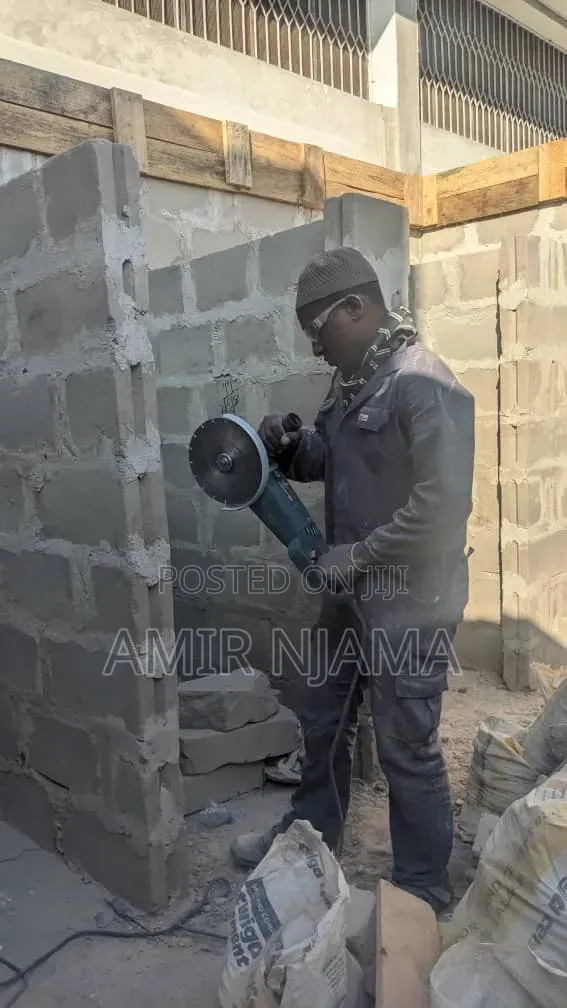 Njamas Plumber ( Fundi Bomba