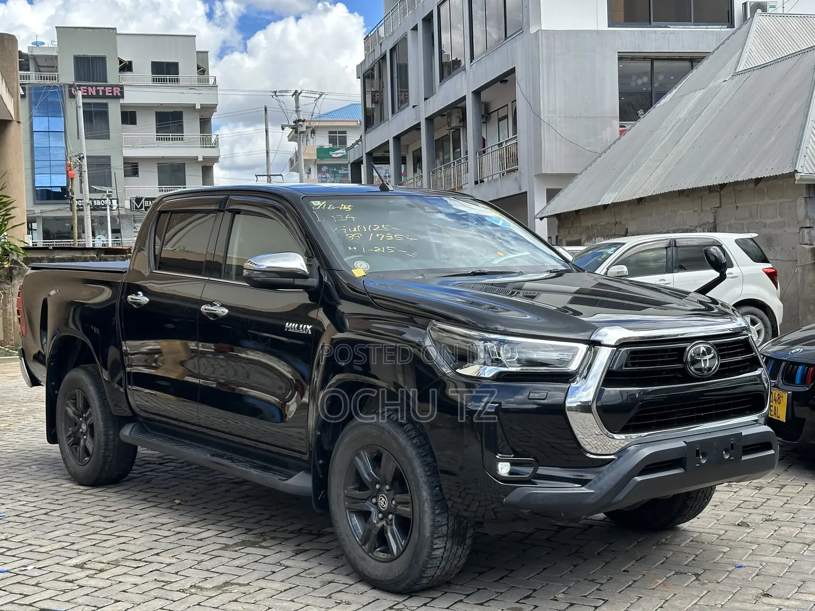 Toyota Hilux 2021 Black