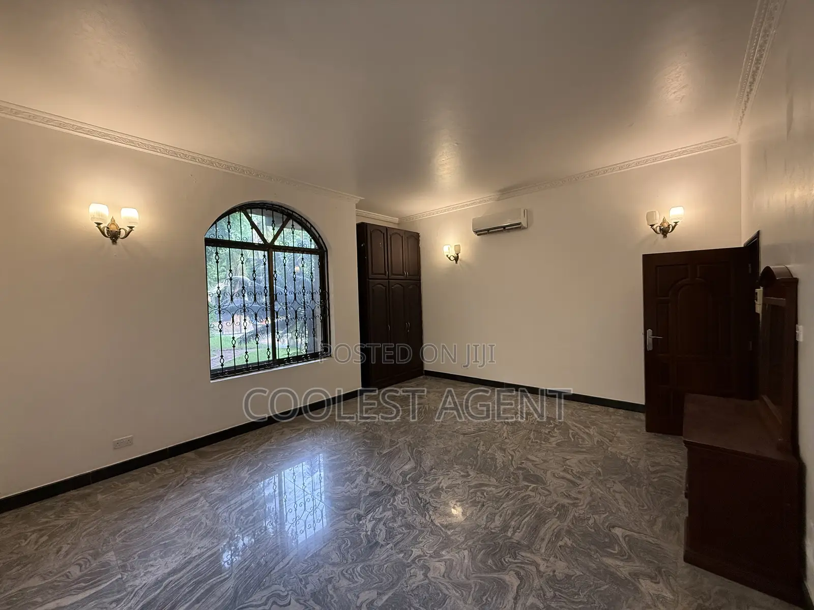 5bdrm Mansion in Coolest Estate, Masaki for rent