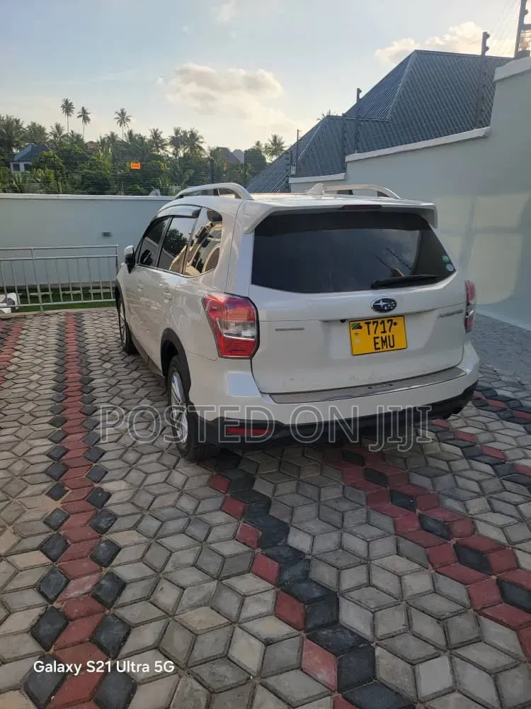 Subaru Forester 2015 White