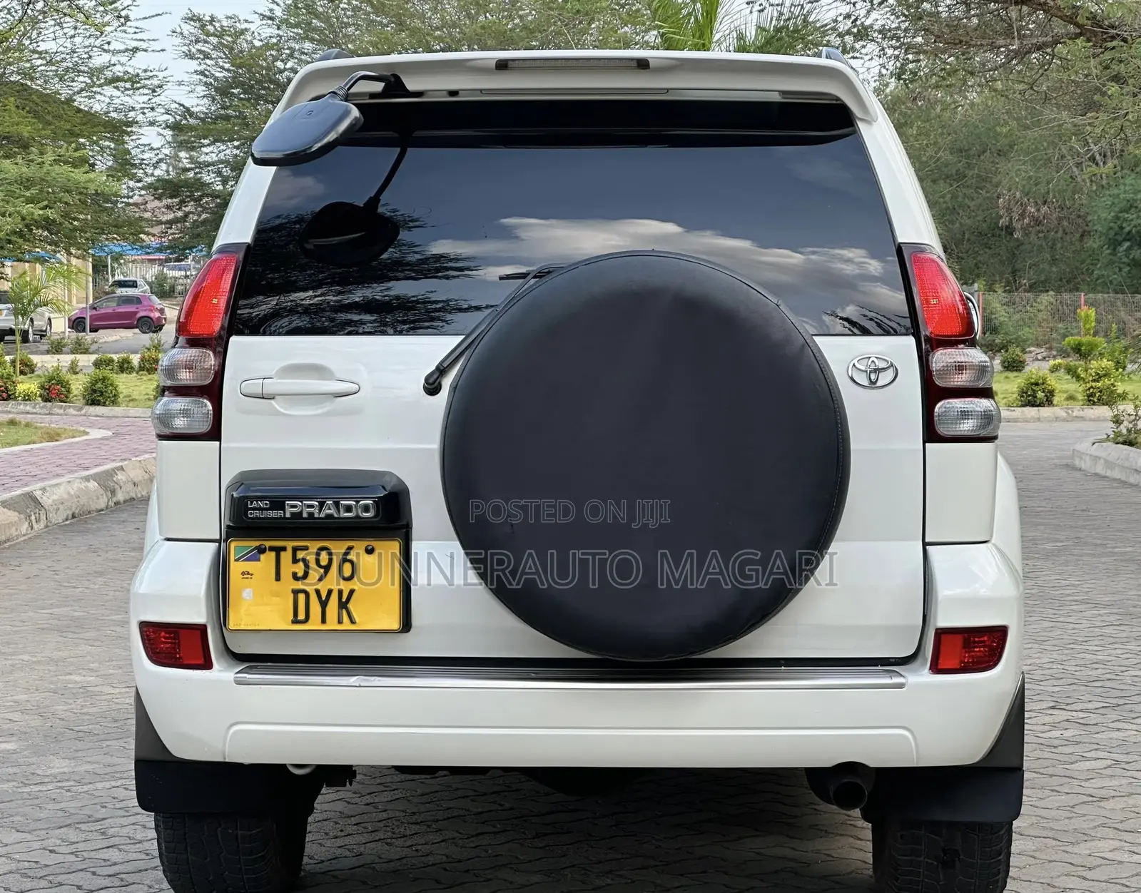 Toyota Land Cruiser Prado 2007 Off white