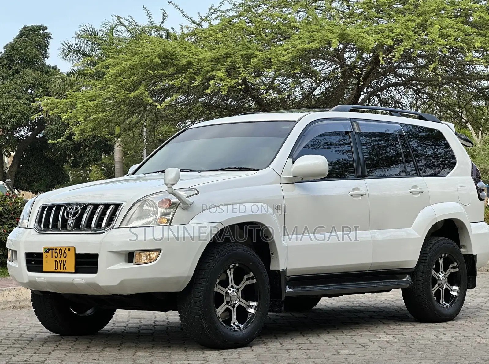 Toyota Land Cruiser Prado 2007 Off white