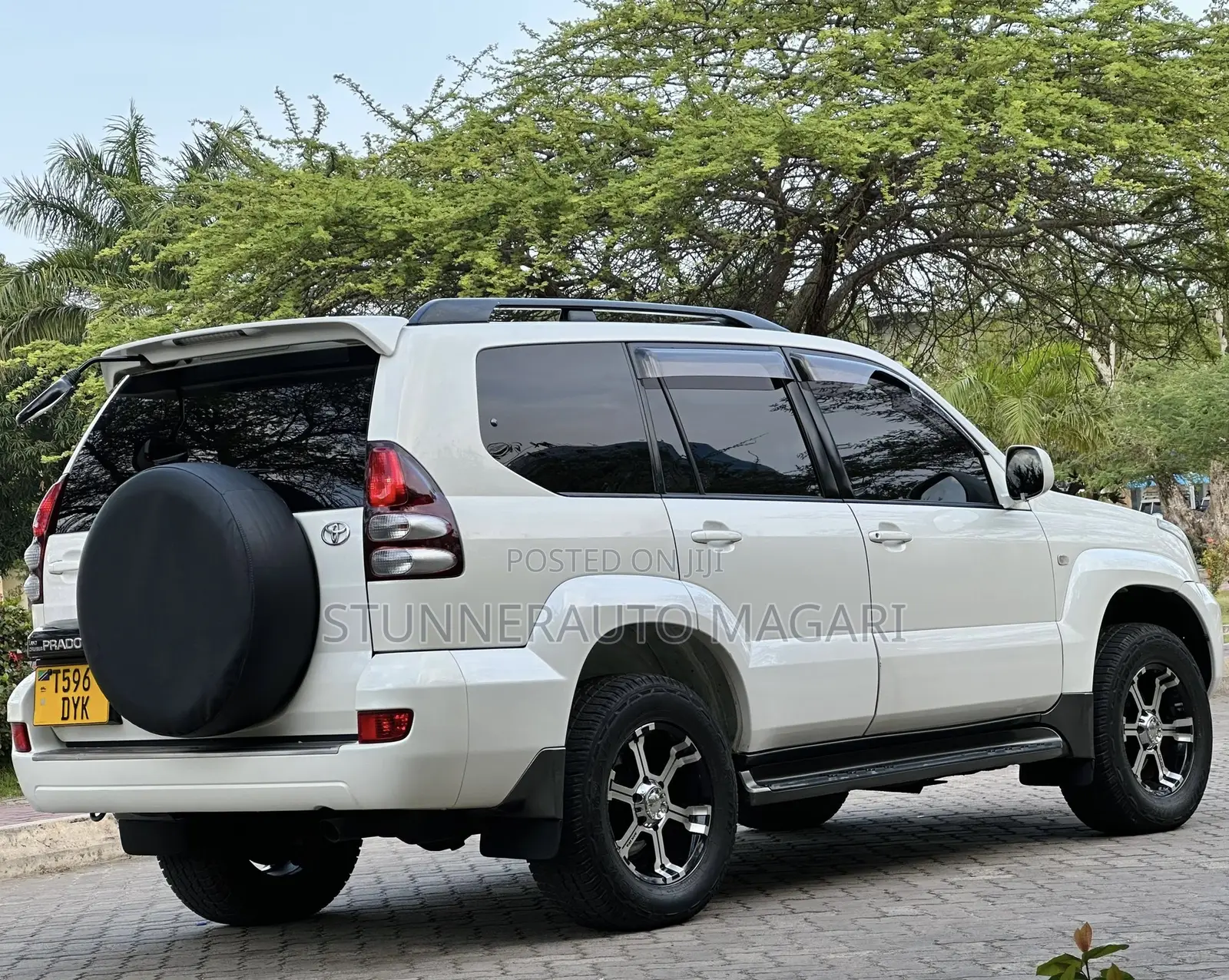 Toyota Land Cruiser Prado 2007 Off white