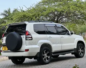 Toyota Land Cruiser Prado 2007 Off white