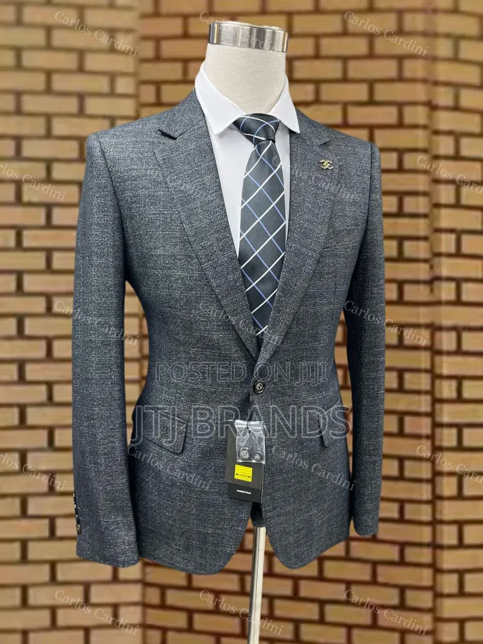 Grab This Piece of Blazer for Affordable Price