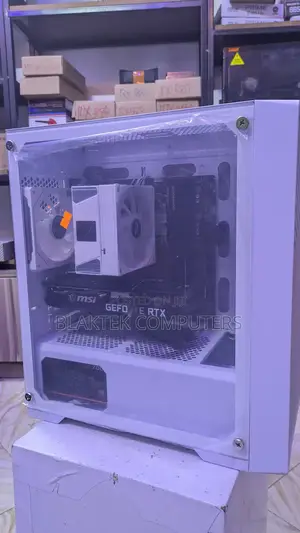 New Desktop Computer Asus ROG STRIX GD30CI 8GB Intel Core i5 SSD 512GB