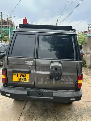 Toyota Land Cruiser Prado 2001 Gray