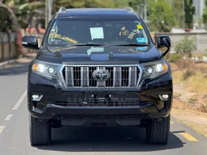 Toyota Land Cruiser Prado 2018 Black