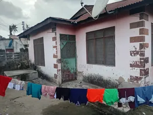 Furnished 7bdrm House in Mabibo Mwishp for sale