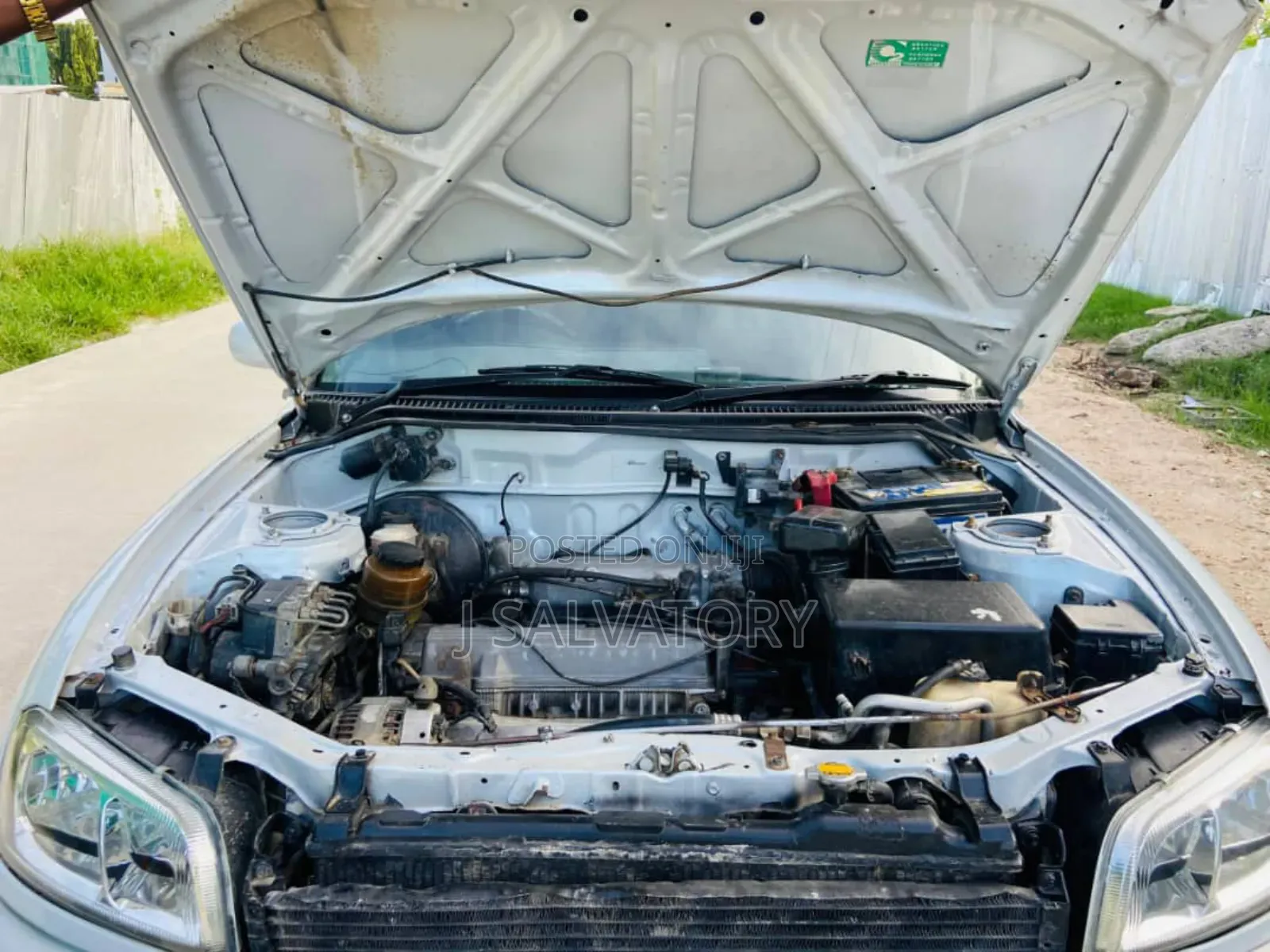 Toyota RAV4 Base FWD 1999 Pearl