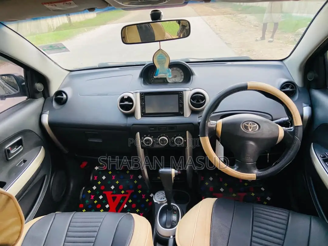 Toyota IST 2004 Black