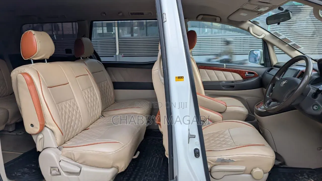Toyota Alphard 2.4 Petrol FWD 2003 White