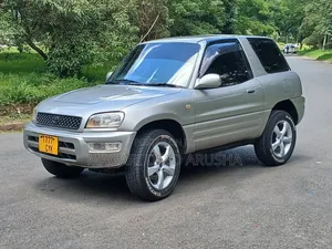 Toyota RAV4 1999 Silver